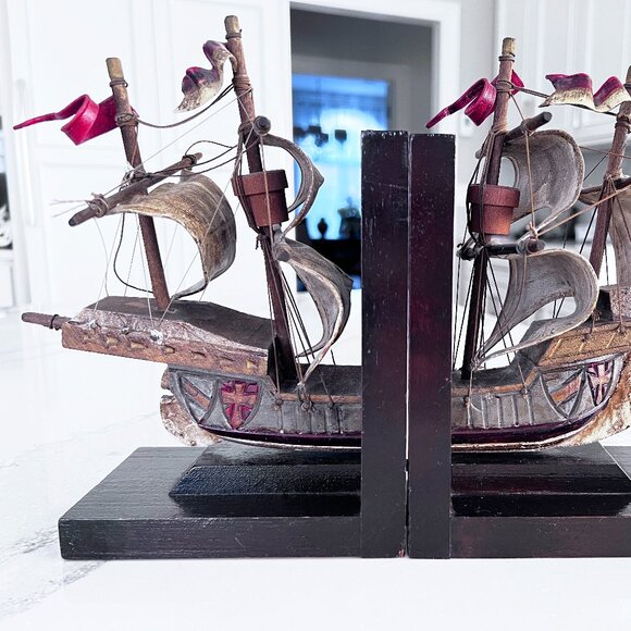 Vintage 2 Galleon Nautical Sailing Pirate War Ship Wooden Canvas Bookends Set - Picture 3 of 6